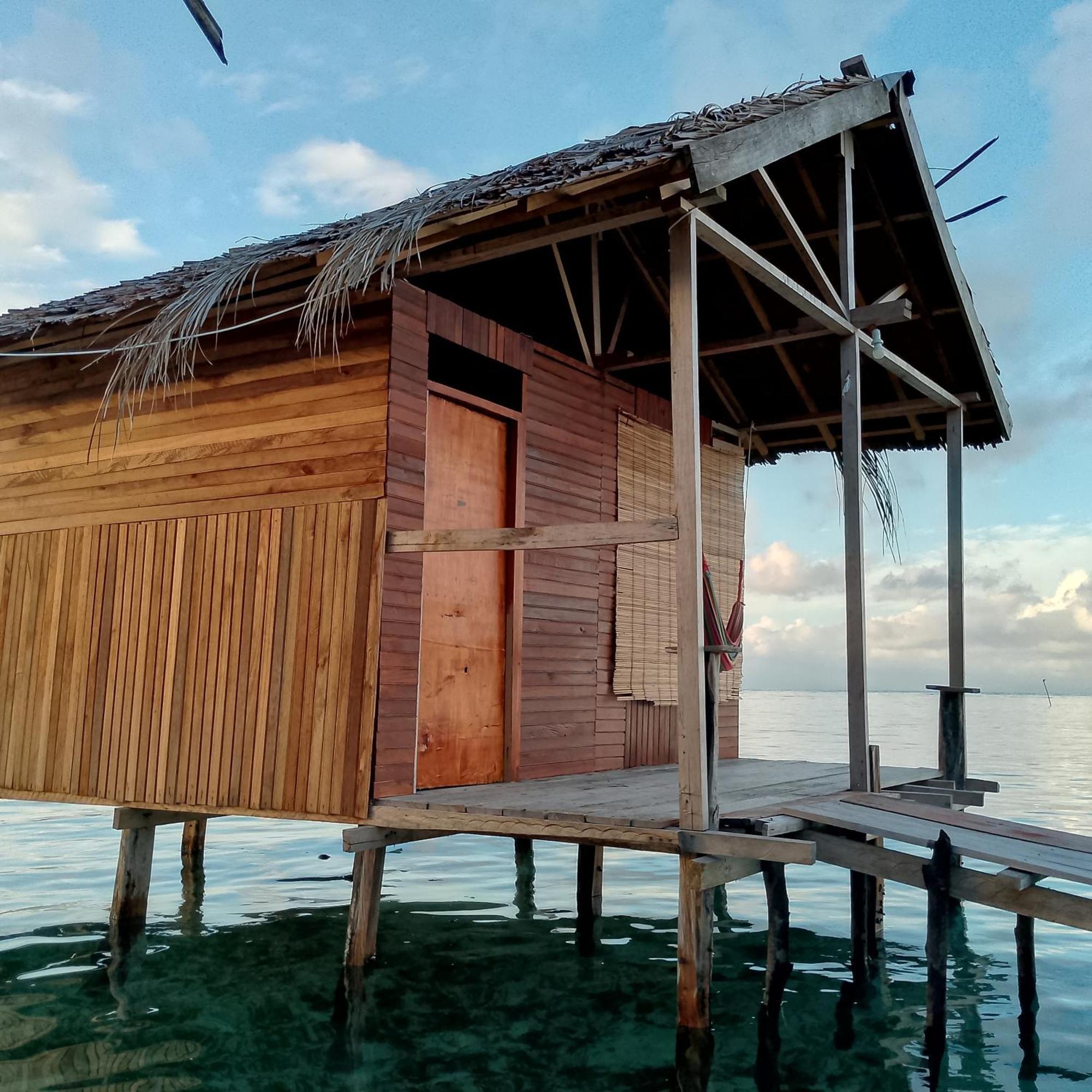 Landhuis Arborek Diving R4 *
